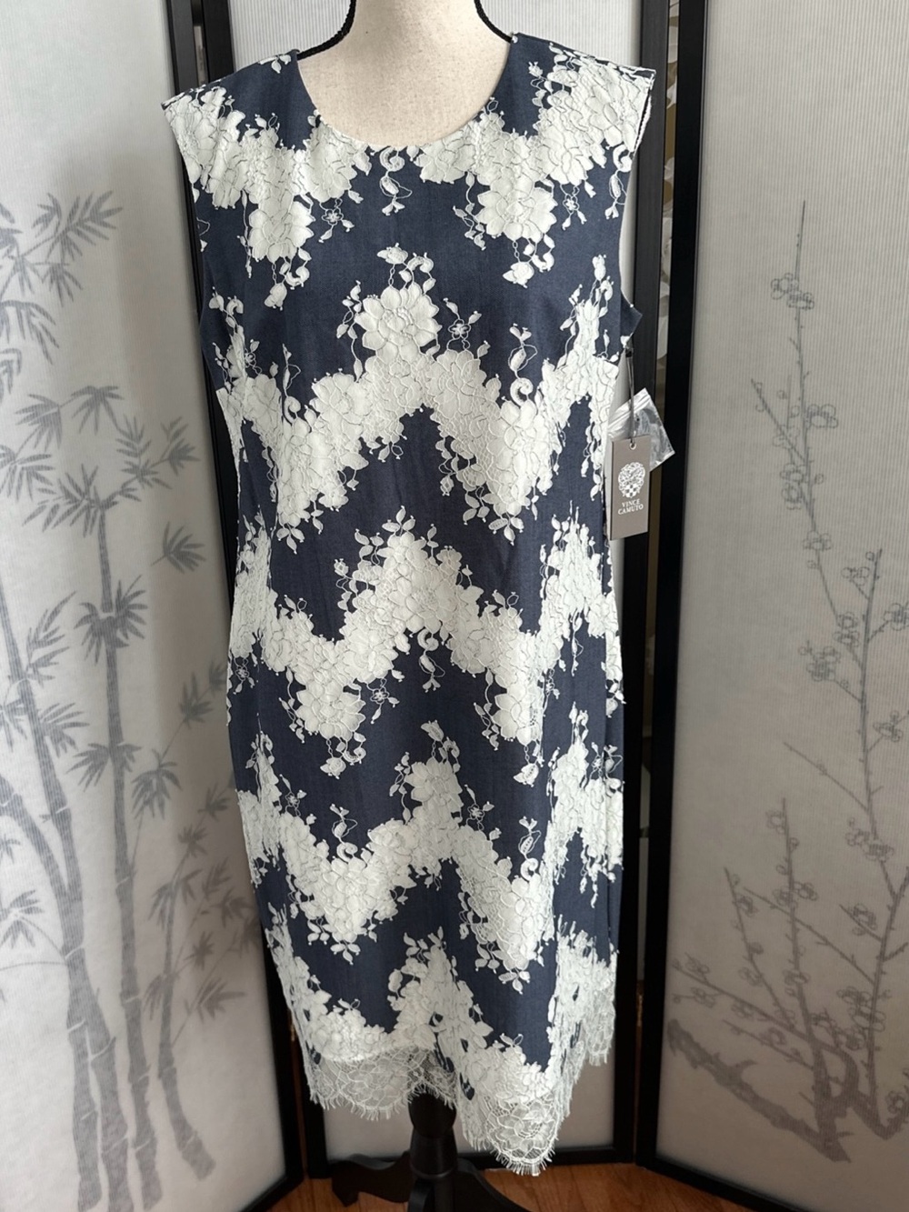 NWT Vince Camuto Navy and White Lace Chevron Midi Dress